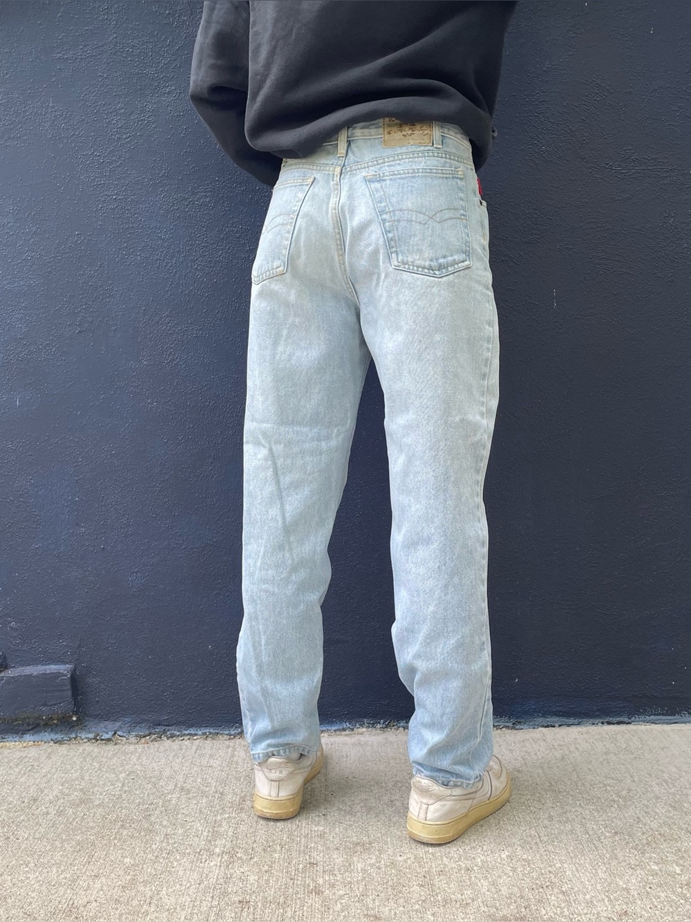 Vintage 90s Bugle Boy lightwash jeans size 32x30